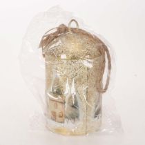 Artikel Metallglocke mit Winterdorf-Motiv, 20 cm, Weiß-Gold
