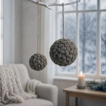 Artikel Erlenzapfen Deko Kugel 20 cm Weiß gewaschen mit Jute-Aufhänger