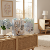 Artikel Geschenktaschen Set 2-teilig Papier 23 cm kindgerechtes Baby Jungen Motiv
