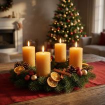 Artikel Durchgefärbte Stumpenkerzen Wachs Honig Ø60×80mm 4er-Set für Adventskranz
