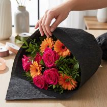 Artikel Floristen-Krepppapier Schwarz 50x250 cm aus lichtechtem Material
