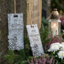 Artikel Grabschmuck Anhänger mit Rose und Trauerspruch, Grau und Weiß, 11,5×5 cm, Polyresin, 4er Set