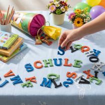 Artikel Holzbuchstaben Streudeko Einschulung, 2,5 cm, bunt, 26 Stück