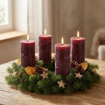 Artikel Durchgefärbte Stumpenkerzen Burgund Ø50x100mm 4er-Set