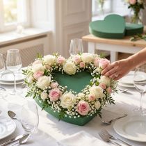 Artikel Steckschaum Herz 30 cm Grün für florale Dekoration, 2 Stück