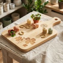 Artikel Deko-Schneidebrett Mangoholz Kleeblatt-Motiv 38×22cm Natur