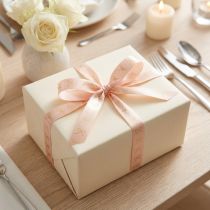 Artikel Geschenkband 15mm x 18m aus Polyester mit goldenen Schleifen in Rosa für dekorative Anwendungen