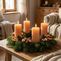 Artikel Orange Peach Stumpenkerzen 70x120mm, durchgefärbt, lange Brennzeit, 4er-Set für Adventsdeko