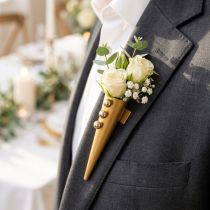 Artikel Hochzeitsanstecker mit Magnet aus Kunststoff und Metall, matt Gold, 7 cm