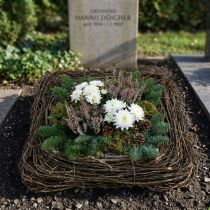 Artikel Deko Pflanzkissen aus Naturzweigen 40x40 cm mit Kunststofffolie – für Gestecke und floristische Dekoration