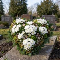 Artikel Steckschaum Herz 38×36,5 cm aus grünem Nasssteckschaum, 2 Stück