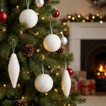 Artikel Weihnachtsdekoration Kugeln und Zapfen aus Kunststoff Weiß Ø 4/8 cm 18-teilig
