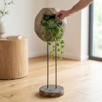 Artikel Deko Skulptur Pflanzkugel aus Paulownia Holz Grau H68cm
