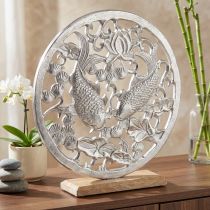 Artikel Dekoring aus Metall mit Holzsockel Silber Ø32cm Lotus und Koi