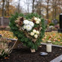 Artikel Steckschaum Herz 45 cm mit Holzunterlage Grün für florale Dekoration