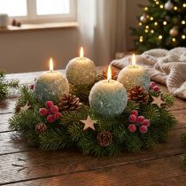 Artikel Set mit 4 grünen Kugelkerzen Ø 8 cm im Schneeball-Design für Weihnachtsdekoration