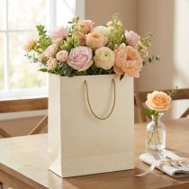 Artikel Geschenktasche Papier Creme 26×12×32cm mit Prägemuster