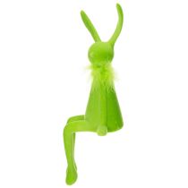 Artikel Osterhasen Kantenhocker 36 cm aus Kunststoff mit Federverzierung in Grün, Set mit 2 Stück, für Frühlings- und Osterdeko