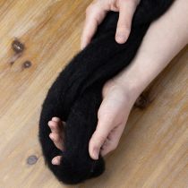 Artikel Dekowolle Filzwolle für kreative Bastelarbeiten und Floristikprojekte 2m Schwarz