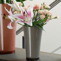 Artikel Dekovase aus Kunststoff für Schnittblumen und Blumensträuße