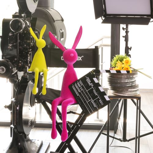 Artikel Kantenhocker Hase beflockt Sitzender Osterhase Pink – 2. Wahl – 56cm