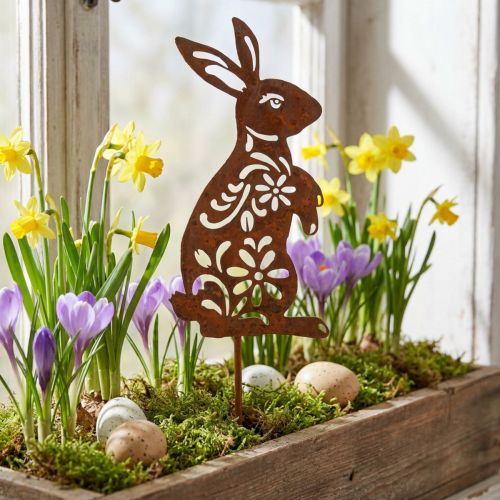 Gartenstecker Metall Rostoptik Hase mit Blumenmotiv