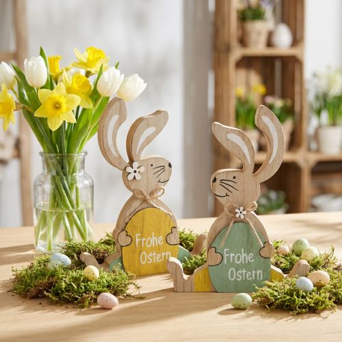Sitzende Osterhasen aus Holz, Dekoration mit Ei, 19,5 cm, 2er-Set | Floristik24.at