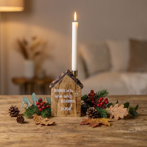 Artikel Rustikaler Kerzenhalter aus Holz in Hausform mit Rinde, 19 cm – Zuhause-Motiv
