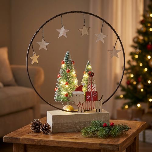 Dekoring aus Holz und Metall Weihnachten Hund und Tannenbaum Ø21cm H25cm | Floristik24.at