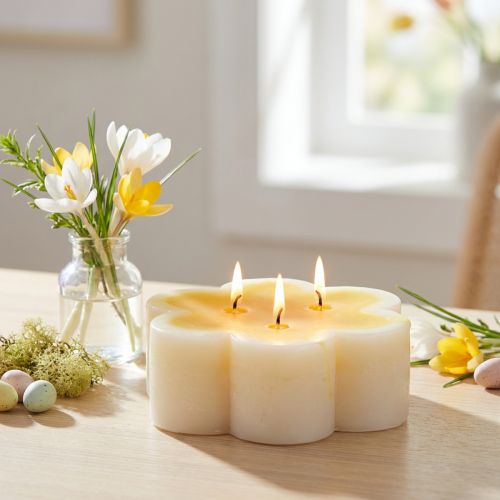 Dreidochtkerze aus Wachs Blütenform Gelb Weiß Ø11,5cm H4cm | Floristik24.at