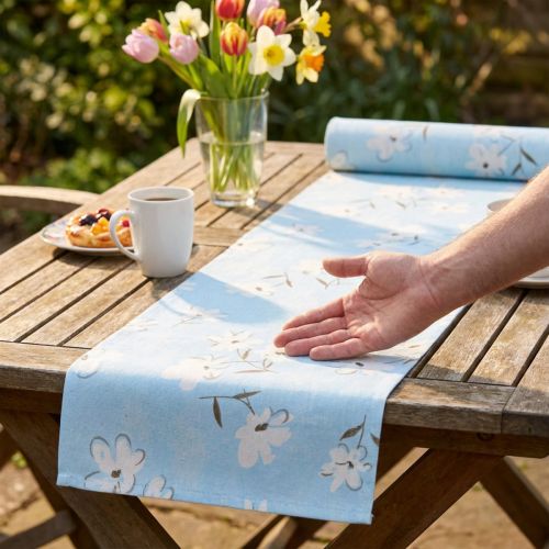 Artikel Dekostoff Baumwolle Blumen Hellblau 30cm x 3m Innenbereich