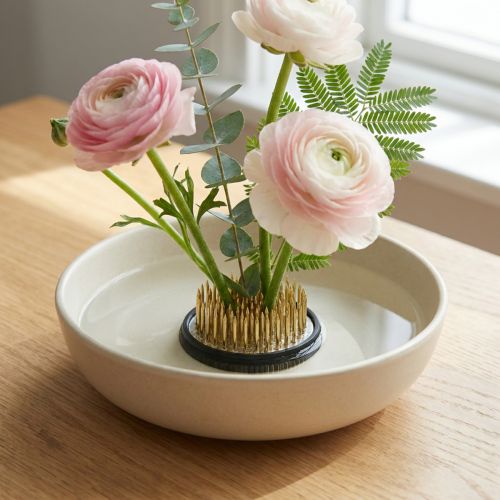 Blumenigel aus Metall Rund Ø 40mm Messing Schwarz für Ikebana | Floristik24.at