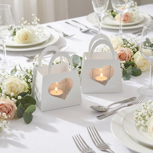 Artikel Windlicht aus weißem Metall in Taschenform mit Herzmotiv, H 18 cm, 2er-Set