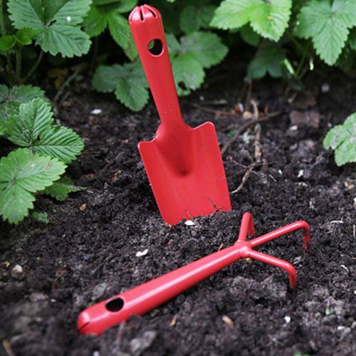 Stahl-Handharke 16 × 6 × 3 cm, rot, mit 3 Zinken | Floristik24.at