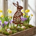 Gartenstecker aus Metall Rostoptik Hase mit Blumenmotiv 9×15 cm für Außenbereich | Floristik24.at