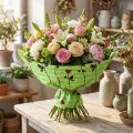 Manschettenpapier aus Papier Grün mit Rosenmotiv 25cm x 100m | Floristik24.at