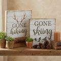 Vintage Holz-Dekoschilder mit Sprüchen, 20x20cm, 2er-Set, „Gone Skiing“ & „Gone Hiking“ | Floristik24.at