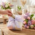 Geschenkband aus Polyethersulfon und Leinen mit Blumenmuster, 25mm x 18m, Flieder | Floristik24.at