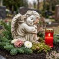 Engelfigur aus Polyresin cremefarben 6 × 5,5 × 8 cm | Floristik24.at