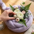 Wollband aus Dekowolle Helllila 10 m für Floristik und Bastelarbeiten | Floristik24.at